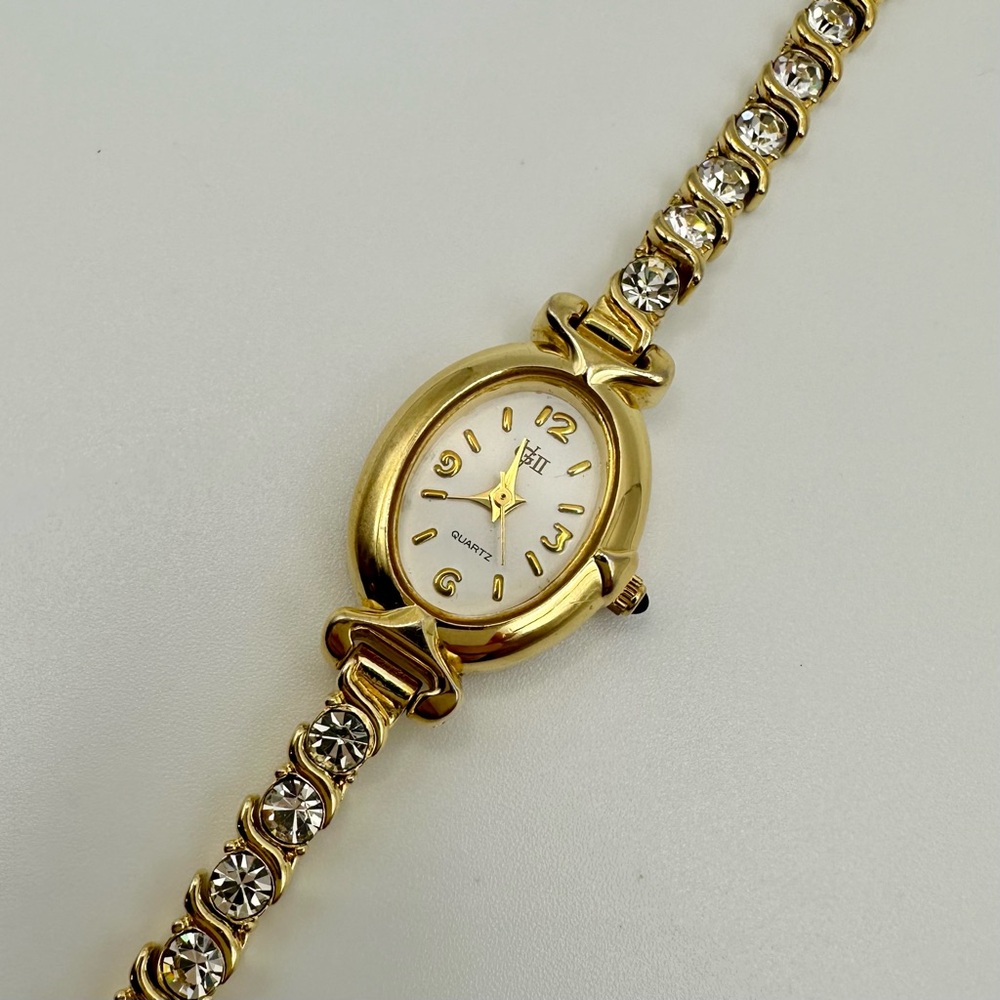 Petite Vtg Gold Watch
